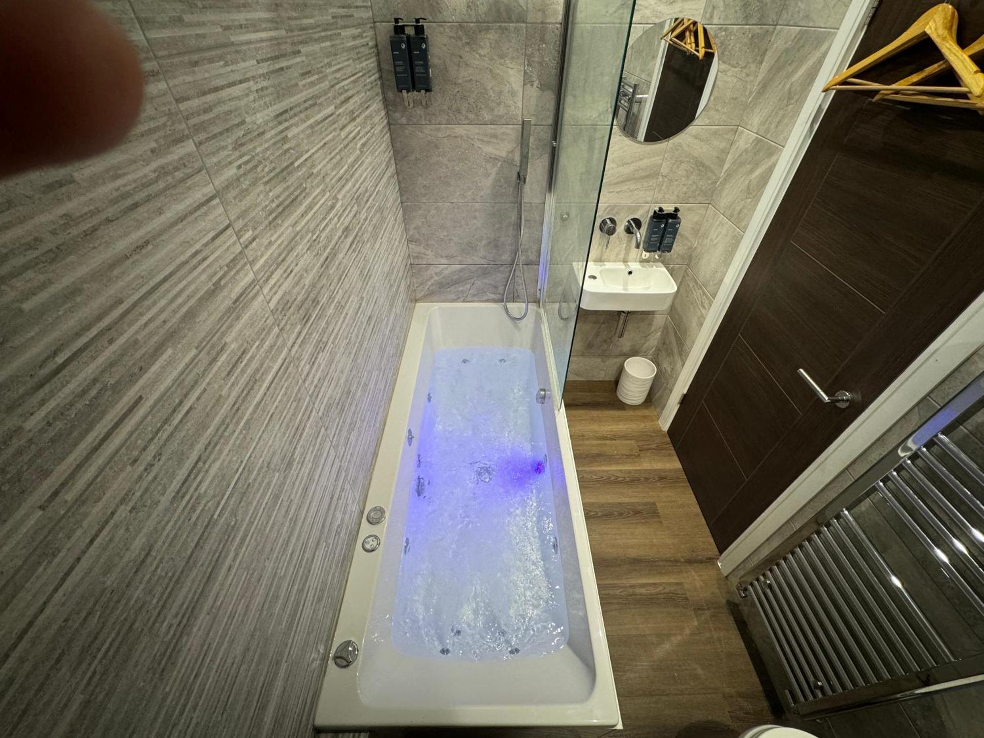Southgate Luxury Apartments Elland Zimmer foto